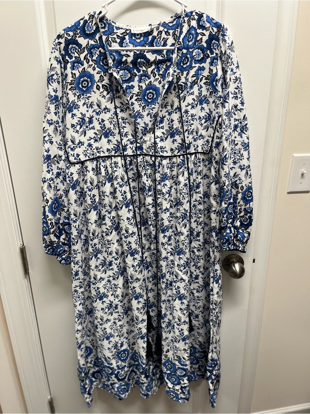 R Vivimos Blue White Floral Peasant Boho English Countryside Flowy Dress NWT M